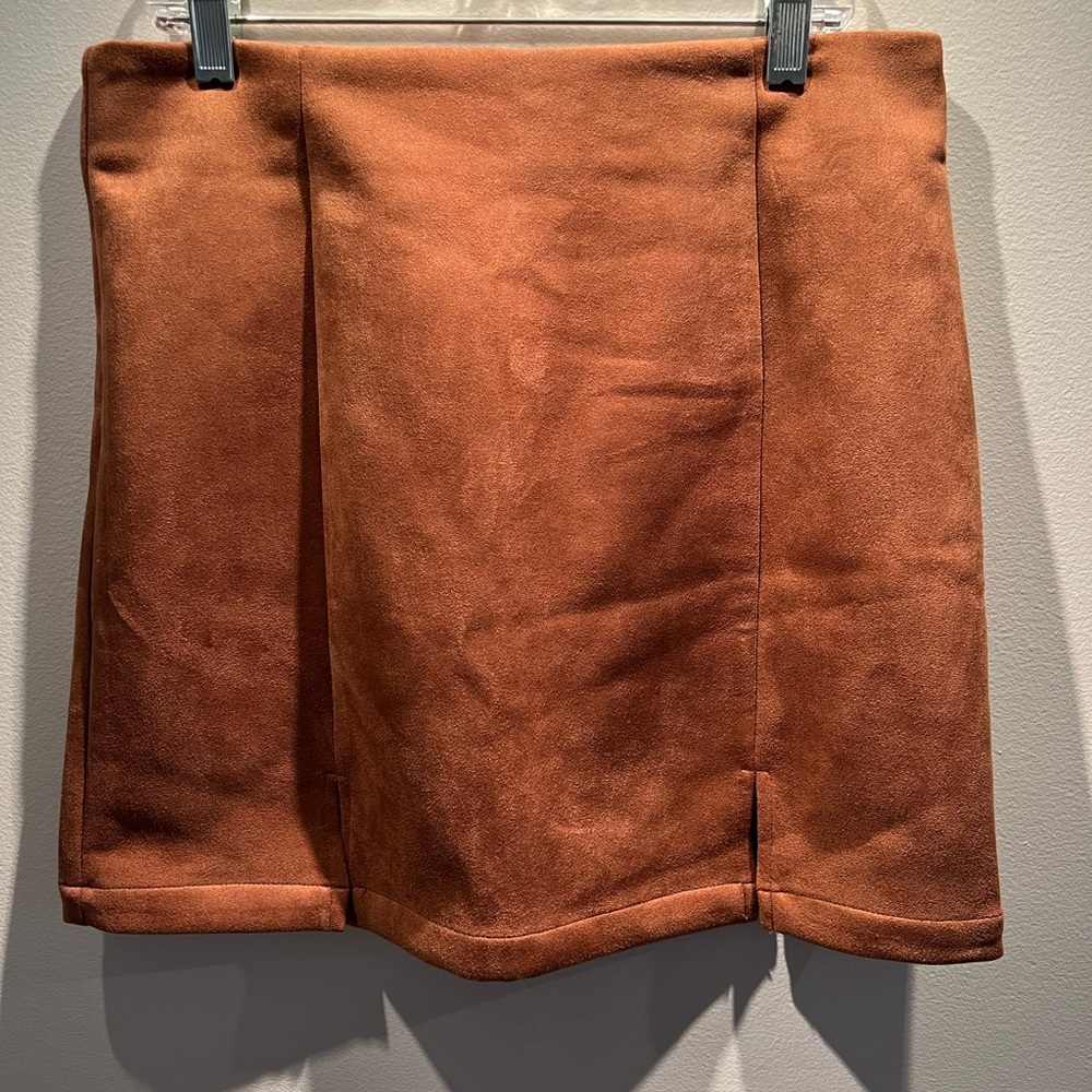 Elegant Brown Suede Skirt
